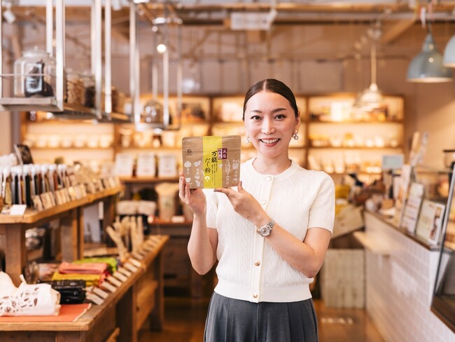 【加藤綾菜×タマチャンショップ共同開発】“夫の健康を想う気持ち”から生まれた、旨味でおいしく減塩「綾菜式減塩 万能だし粉」9月4日(木)新発売