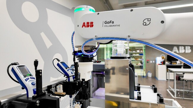 ABBロボティクスとメトラー・トレドが日本市場におけるラボオートメーションの分野で協業