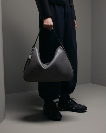 【DIOR】新作バッグ「ディオール スライダー」が登場