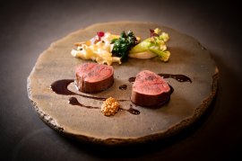 八ヶ岳産鹿肉の炭火焼き