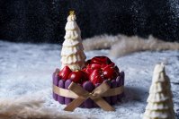 ホワイトツリーやオーナメントを飾ったケーキで、華やかなひとときを
「クリスマスケーキ2025」を発売【ウェスティンホテル仙台】