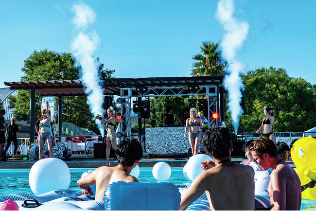 【開催レポート】市民プールがダンスフロアに！「POOOL FESTIVAL 2025 Presented by MUSIC CIRCUS」2日間で総勢約2,000人が来場