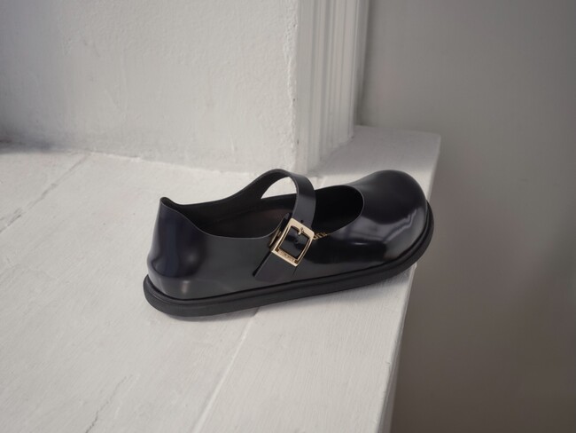 9月13日（土）より、〈BIRKENSTOCK〉のメリージェーンスタイルに、アーカイブから復活した「MANTOVA（マントバ）」が新登場。BIRKENSTOCK直営店とEdition全店にて限定発売。