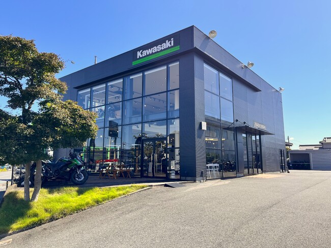 空の玄関口「成田国際空港」より、千葉のベイエリアまでを結ぶ国道51号線に位置する「カワサキプラザ千葉桜木」が2025年9月5日（金）にリニューアルオープン！