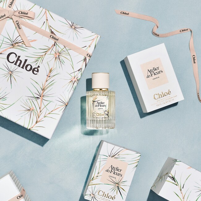 唯一無二のウッディフレグランス「クロエ アトリエ デ フルール シダー オードパルファム」限定ボトルで登場