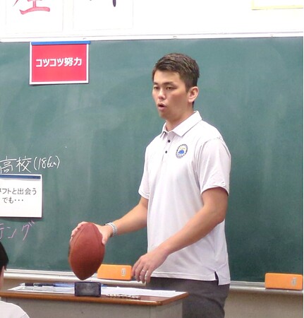 Pestalozzi Technology株式会社 | 代表 井上 友綱が日本サッカー協会のプロジェクト「夢先生」として茨城県の中学校を訪問。生徒たちへ夢や挑戦の大切さについて考えるきっかけを提供！