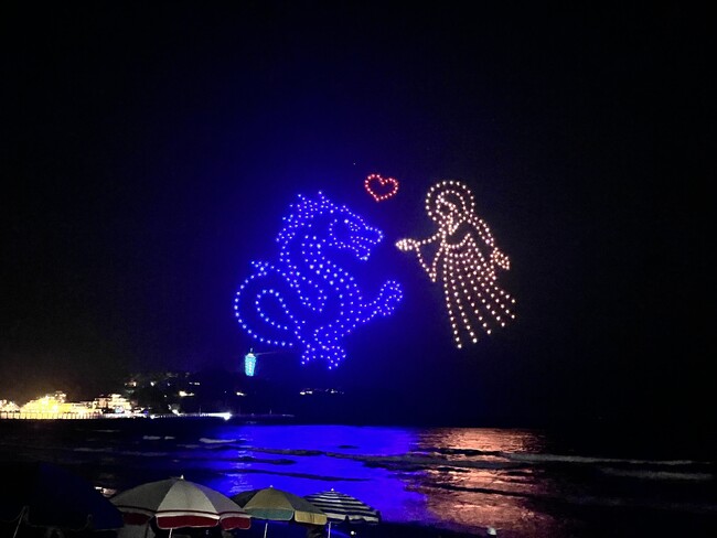 8月19日（火）に、江の島の伝説をもとにしたドローンショーを初開催 来場者に新たな文化的エンターテインメントを提供し約3.5万人から大歓声