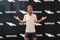 10,000メートル優勝！フランス代表 ジミー・グレシエ　KIPRUN特別イベントで日本のランナーと深く交流