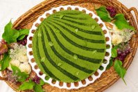 【キル フェ ボン】＜新発売＞ひと口ごとに静謐な茶畑の情景が広がるような奥深い味わい　新作「京都府宇治市産 “辻喜”抹茶のテリーヌのタルト」