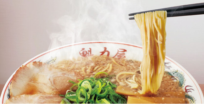 【美味しさ刷新】魁力屋自慢の中細麺が、さらに美味しく生まれ変わりました。
