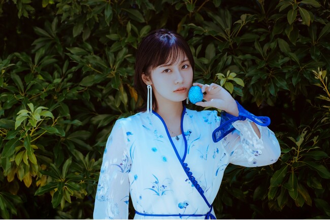 楠木ともり 2nd Album「LANDERBLUE」が2025年11月26日(水)に発売決定！新アーティストビジュアルも公開！