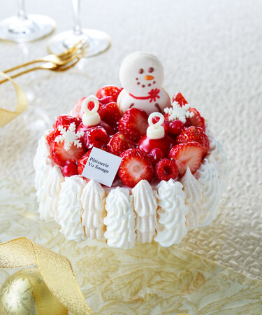伊勢丹新宿店のクリスマスケーキ予約受付開始。今年も平日クリスマス！名パティスリーが手掛ける