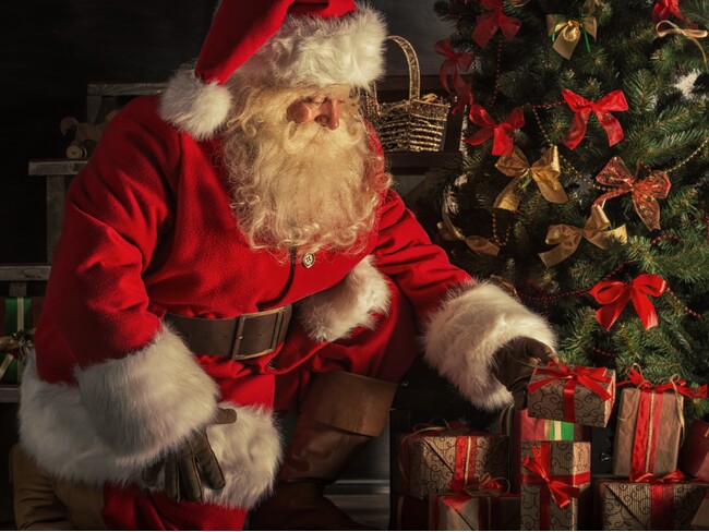 【ロイヤルパークホテル】心躍るクリスマスイベント！今年も「ミート ザ サンタ」や「ロビーコンサート」を開催。