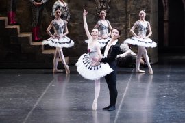 日高世菜／石橋奨也(C)K-BALLET TOKYO