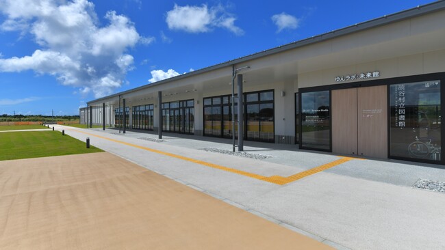 “ホンモノ”を紡ぎ、育む多文化共創拠点「読谷村立図書館」が2025年10月1日 リニューアルオープン