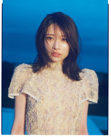 これまでとは一線を画した一冊に！河北彩伽の最新写真集『soft noise』が11月20日に発売決定！