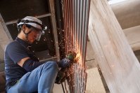 熊(クマ)被害拡大で“自宅を守るシャッター”に脚光　オールシャッターサービスが全国対応を強化―実績20年以上