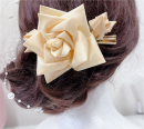 薔薇の髪飾り