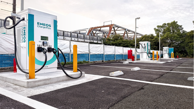 ENEOS、日本初※のトラック対応の商用車専用EV充電ステーションを開設