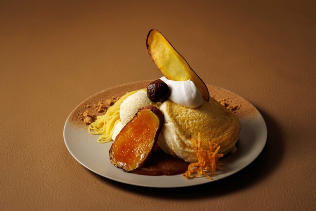 みなとみらい「The Blue Bell」より、秋限定パンケーキ登場！『蜜芋キャラメリゼとモンブランクリームのパンケーキ』