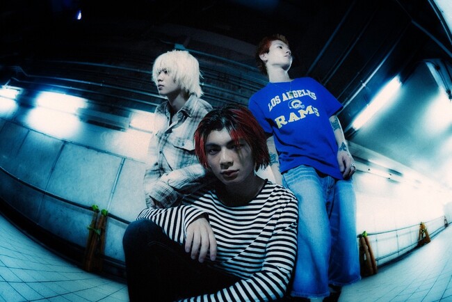 今注目の3P’ハイパーギターロック’バンドredmarker、待望の3rd EP『FROM DANCE FLOOR WITH LUV』配信＆CDリリース！来年2月にワンマンライブ開催決定！