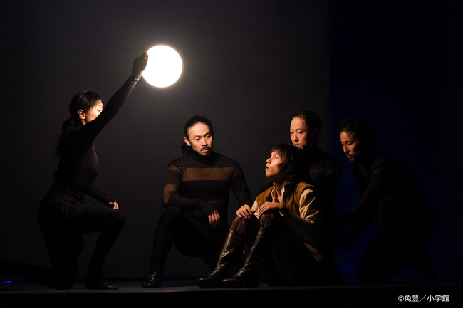 【写真・コメント】舞台『チ。 ―地球の運動について―』ついに開幕！【出演：窪田正孝、三浦透子、大貫勇輔、吉柳咲良、吹越 満、成河、 森山未來ほか】
