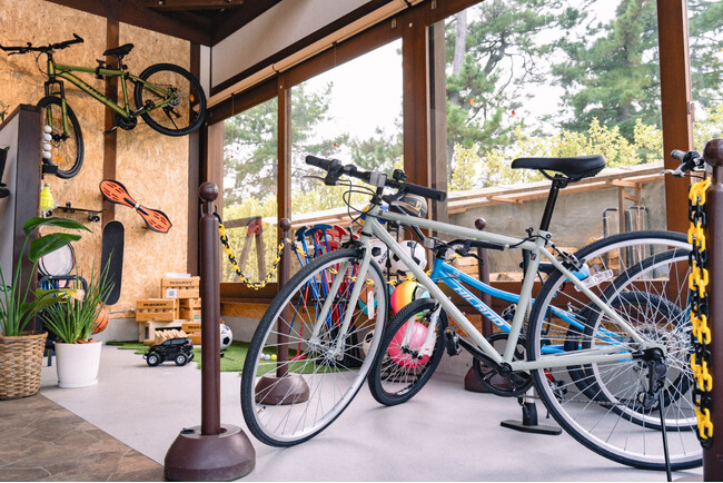 【愛知県一宮市】この冬、始動。“秋のぬくもり”をそのまま楽しむ全部入りグランピング！焚火×コーヒー×サイクリングで心も体もととのうウッドデザインパークいちのみや-紡-