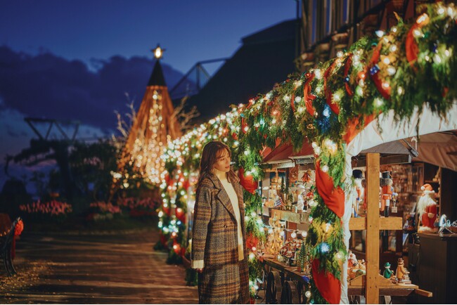 「神戸クリスマスマーケット2025」11/8（土）から開催！イルミネーションと可愛いディスプレイがさらにパワーアップ！本場ドイツ直輸入の特製グリューワインを片手に、昼から夜まで広大な園内で丸1日楽しむ