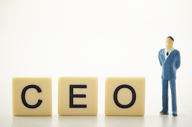 社長の肩書「CEO」5年で1.7倍に増加　若い経営者で導入目立つ　CEOの約4割が「40歳代」以下、平均54歳　「取締役社長」より6歳若い
