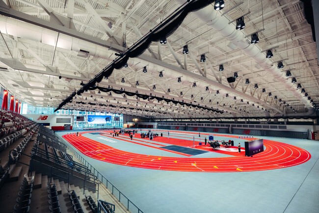 タグ・ホイヤー、ニューバランスとボストンでトラックイベントを共催