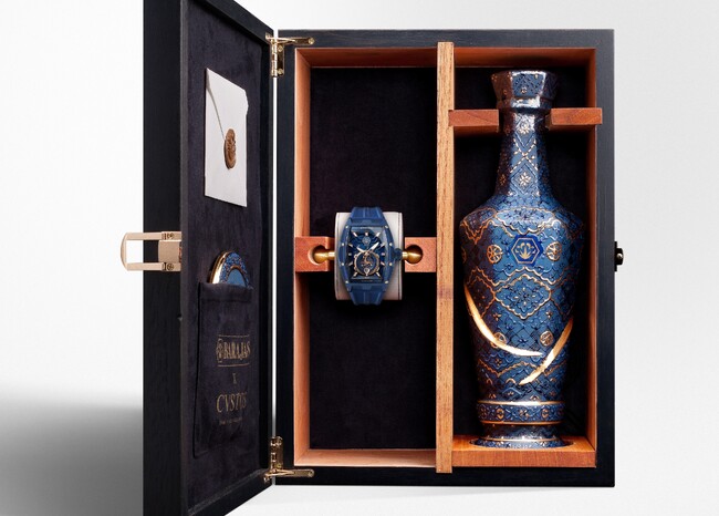 クストス│伝統と革新が交差する瞬間。クストス × テキーラ バラハス、文化を超えた “世界初プレミアムテキーラ付きウォッチ” が登場