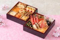 新登場！和×洋のどちらも楽しめる、見た目も華やかなおせち料理二段重『華乃むすび』をご予約受付中！
～１１月１５日（土）和食処とんでん関東店舗にて、一部おせち料理の試食を実施～