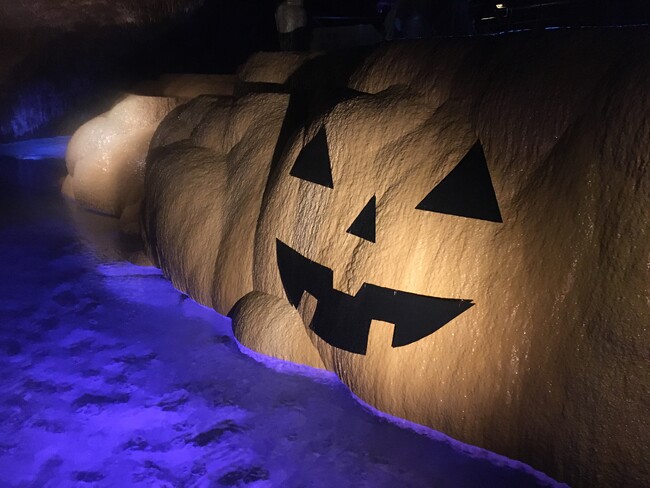 【ハロウィン】ヤバい！デカい！期間限定「南の島の地底ジャック・オー・ランタン」！