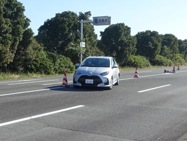 【JAF山口】“危険”な状況を安全に体験!実技型交通安全講習会を開催