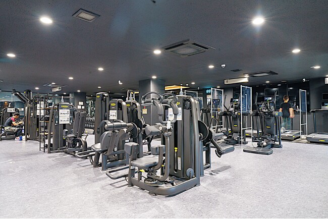 更なる進化【ワールドプラスジム豊中桜塚店】マシンの増設に続き、新サービス導入！