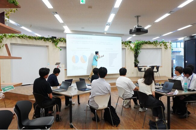 ジャパンシステム、NTTデータ中国と共に生成AI活用リテラシー向上を推進