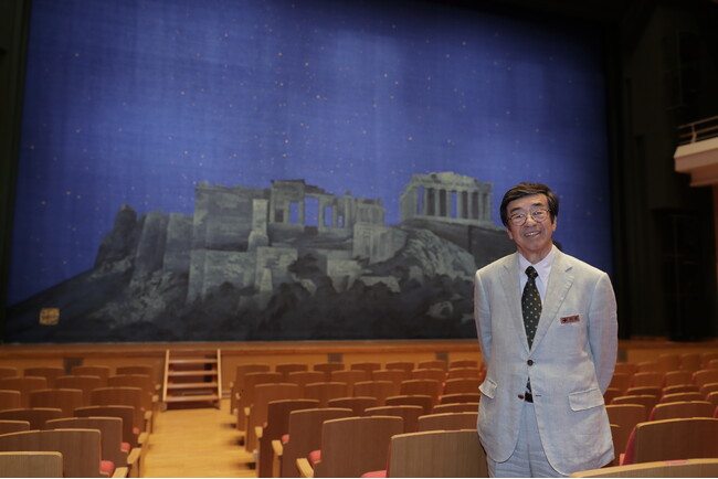 創立80周年記念 大阪芸術大学芸術劇場 緞帳リニューアル