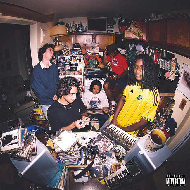 NY発のHip-HopコレクティブWHATMORE（ワットモア）が待望のデビューアルバム『WHATMORE』を遂にリリース、ジャンルを超えた新世代ストリートサウンドで圧倒する