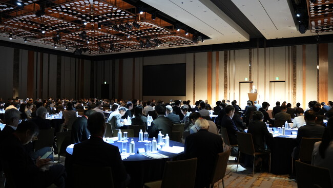 「COACH A summit 2025 変革の重力を、どう超えるか」を開催