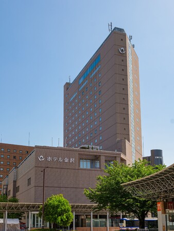 いちごの甘い香りと上質な味わい ホテル金沢が贈る「クリスマスケーキコレクション2025」11月1日(土)より予約受付開始