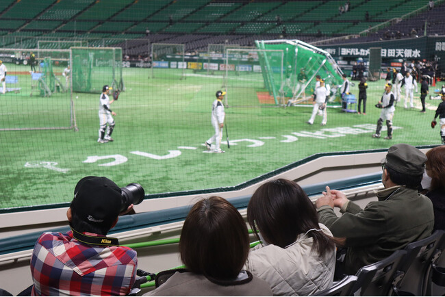 【SMBC 日本シリーズ 2025 限定】選手を間近で！ドームツアー開催決定！