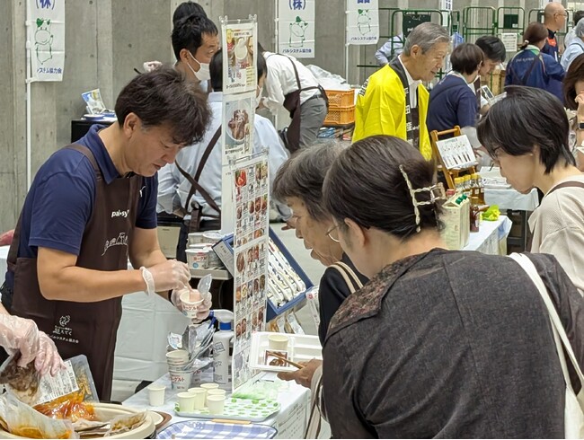 試食など通じ1千人超が商品知る 38ブースが出展「商品展示会」〔山梨 長野〕