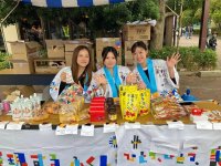 神田外語大生が「よってがっしょ福島」を出店！震災復興発信プロジェクトの一環として学園祭で福島県の特産品を販売