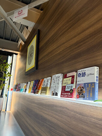 “読書の日”に社員の子どもたちへ「商品券」をプレゼント