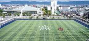 大学祭のフィナーレで500機のドローンが東大阪の夜空を彩る！　学校法人近畿大学創立100周年記念のドローンショーを実施