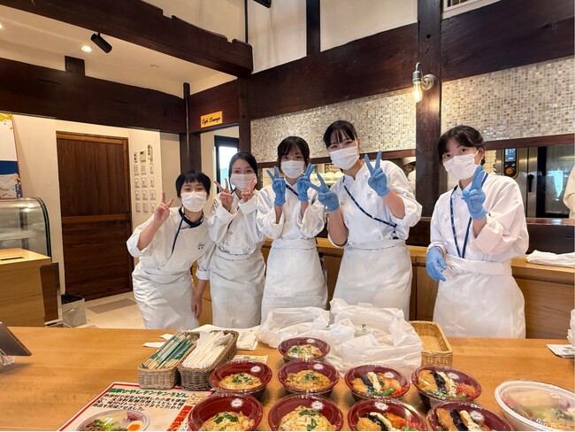 【国際調理製菓専門学校】地産地消！新潟県弥彦村の小麦を使用したうどんの販売実習を実施