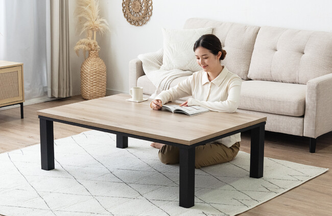 ミニマルな暮らしにマッチ！シンプルモダンな“こたつテーブル” 冬以外の季節もお部屋に馴染むリビングテーブルとして活躍！