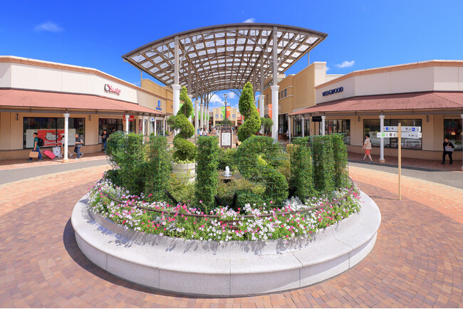 この秋も酒々井アウトレットでお得なお買い物体験を～最大70％OFFの「PREMIUM OUTLETS(R) SALE」11月7日（金）～16日（日）