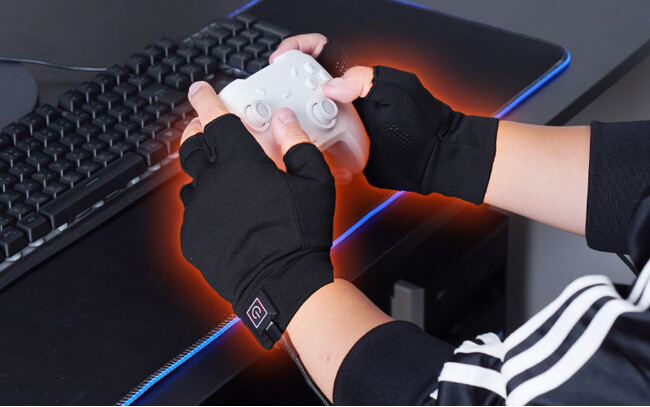 ストレッチ素材と指なし形状で操作がしやすいゲーマーのためのヒーター手袋が、今年も改良して登場。『ゲーミングてぽっか』を発売
