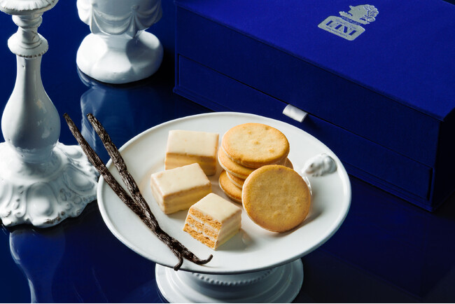 甘く満ちるバニラの“ロイヤルな余韻”を閉じ込めて。定番人気スイーツを詰め合わせた「ロイヤルギフト」で贅沢なひとときを。「VANI（バニ）」から心ときめくギフトボックスが登場。